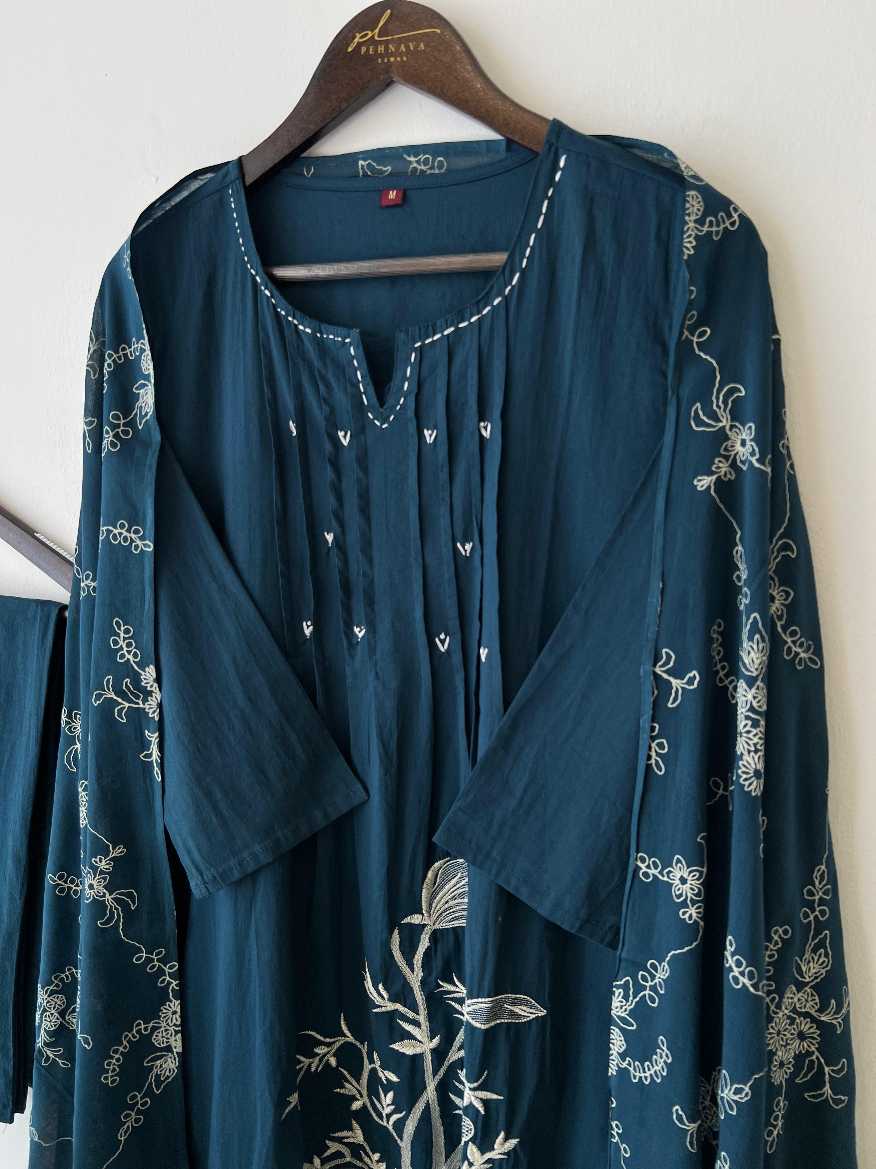 Cotton Pin-tucks slitted suit-0393 - Pehnava Lawns