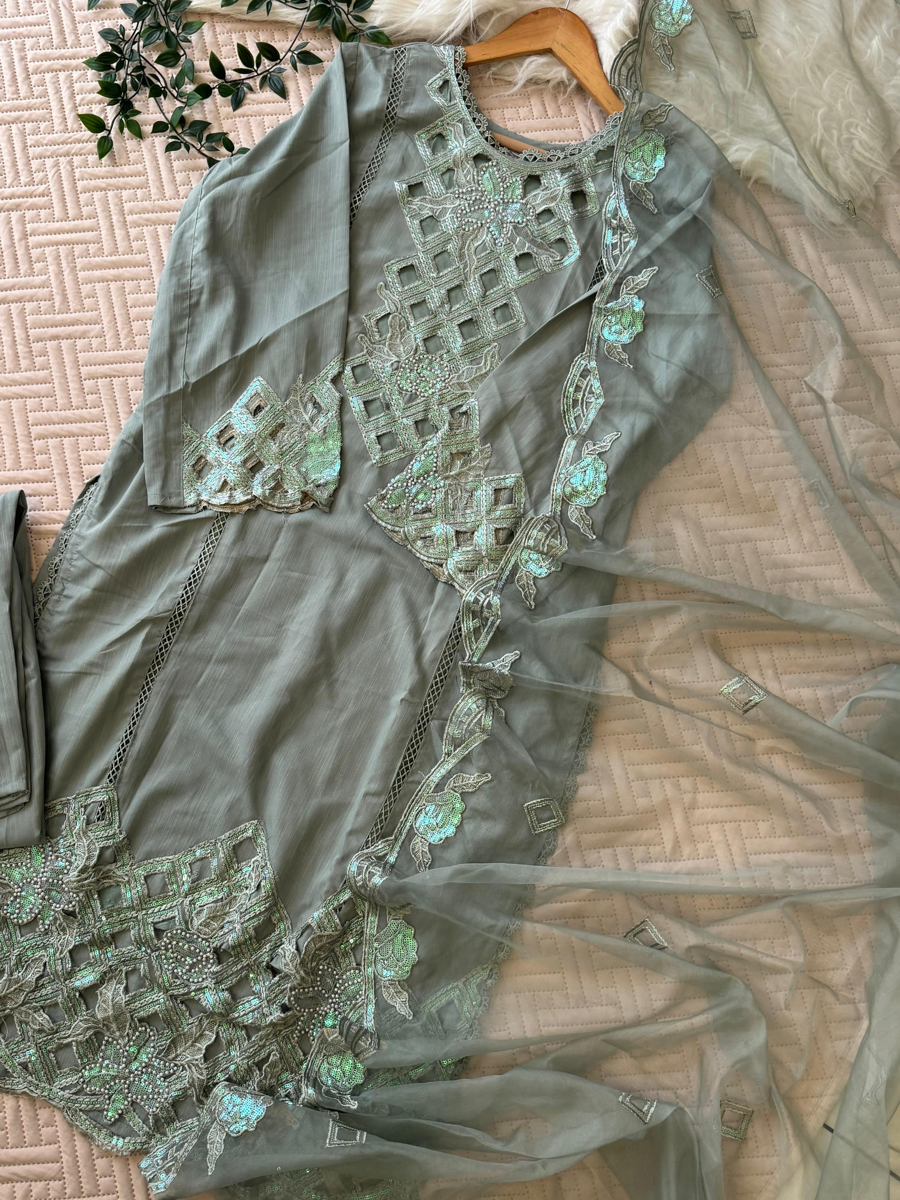 Cutwork Embroidered Pak-Suit-1