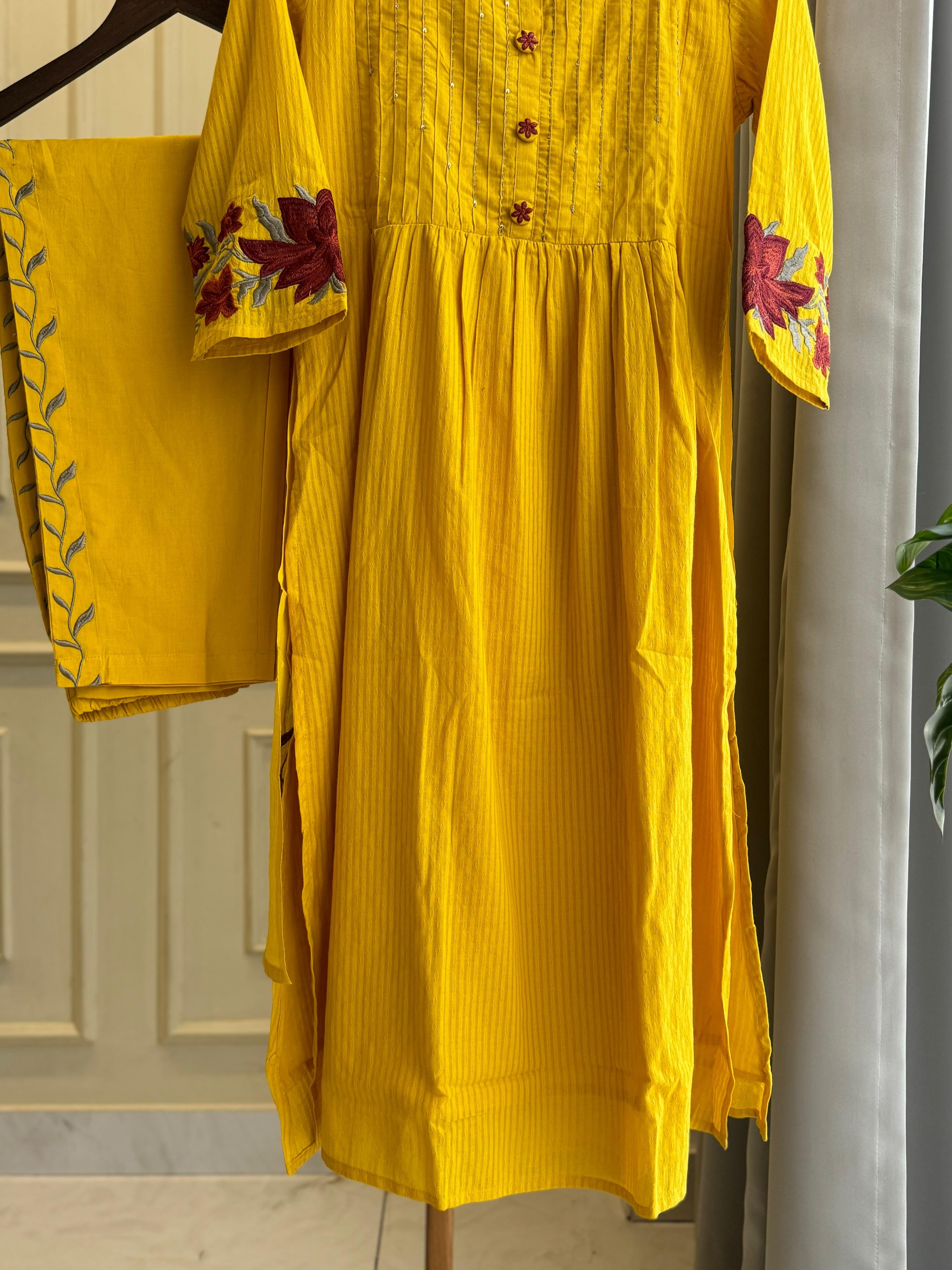 Pleated Yoke & Floral Sleeve Cotton Suits - Pehnava Lawns