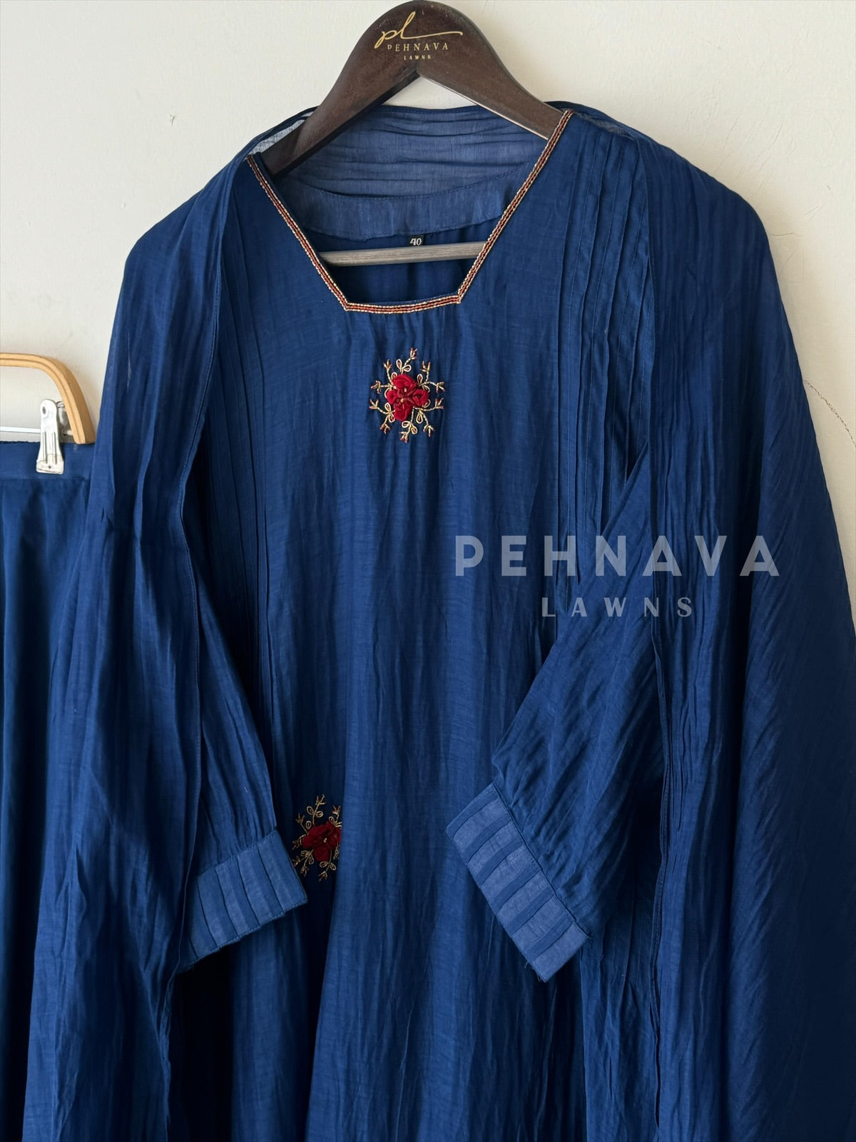 Premium Mul-Chandheri Handworked Suit - Pehnava Lawns