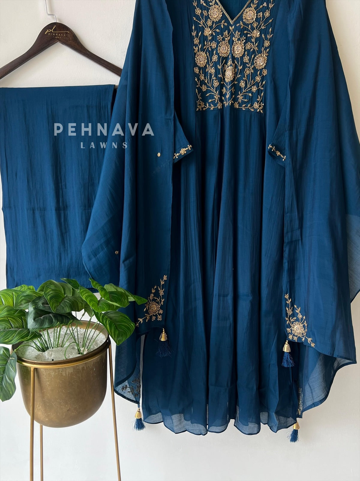 Antique Handwork Ensemble