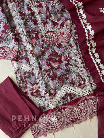 Classic Floral Embroidery Cotton Suit Set-1478