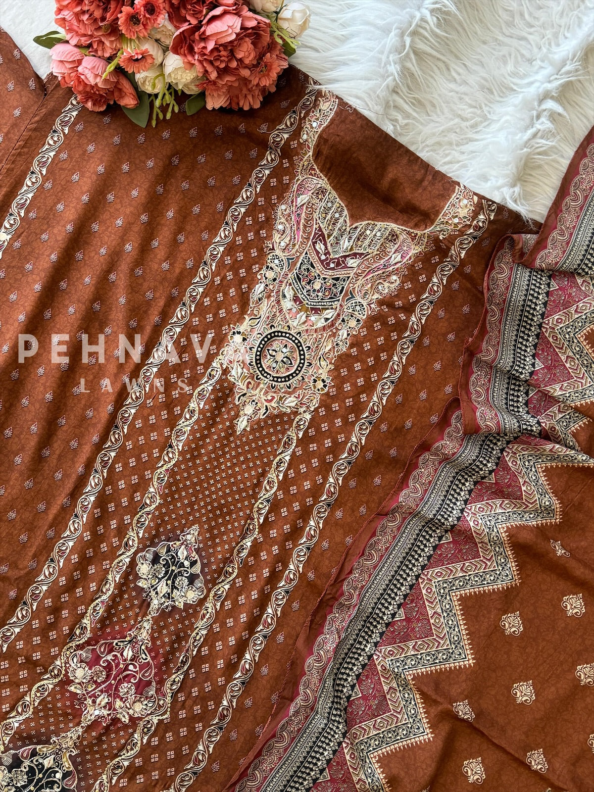Premium Muslin Suit Set-324 - Pehnava Lawns