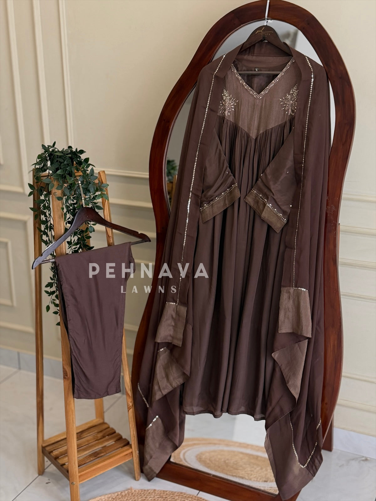 Handworked Tissue Yoke Detailed Ensemble