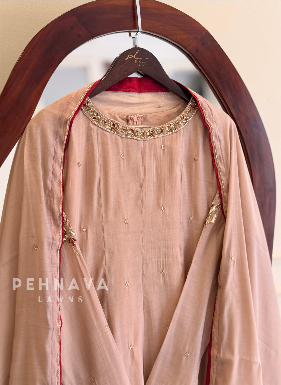 Handworked Neck Suit Set H-311