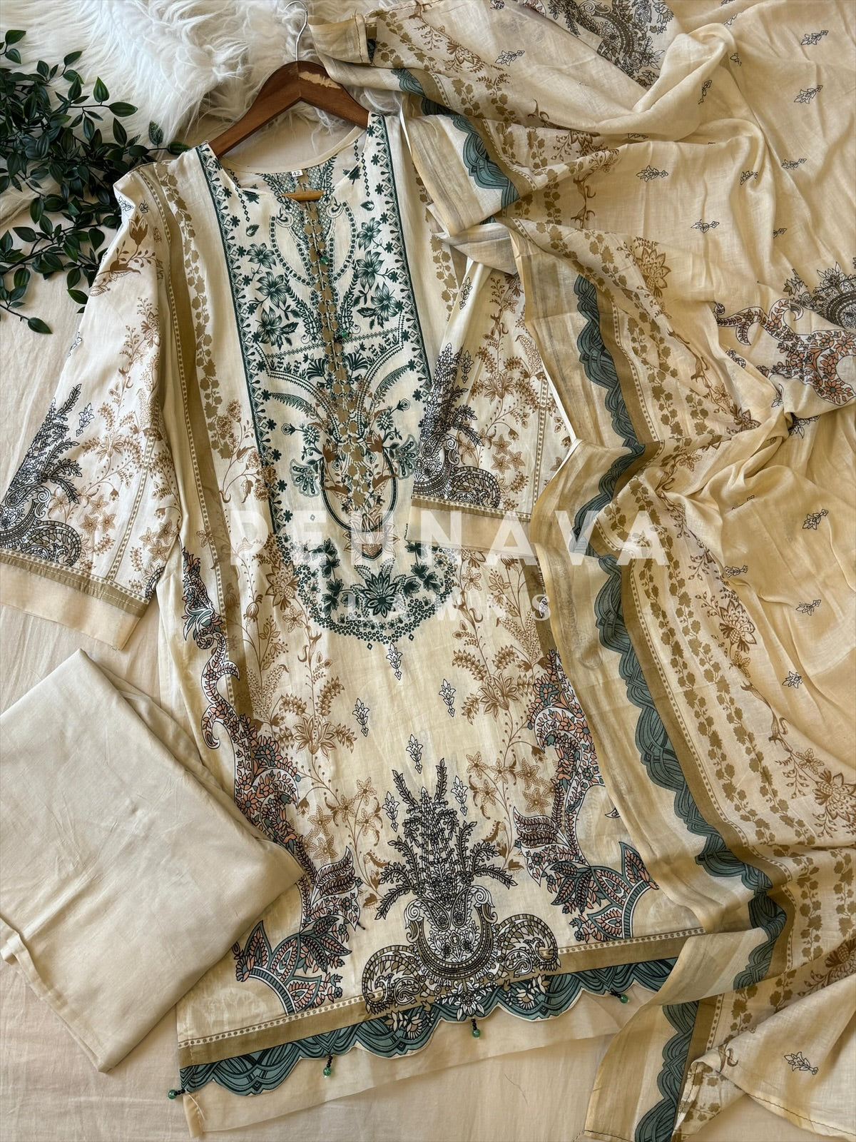 Floral neckline suit with dupatta
