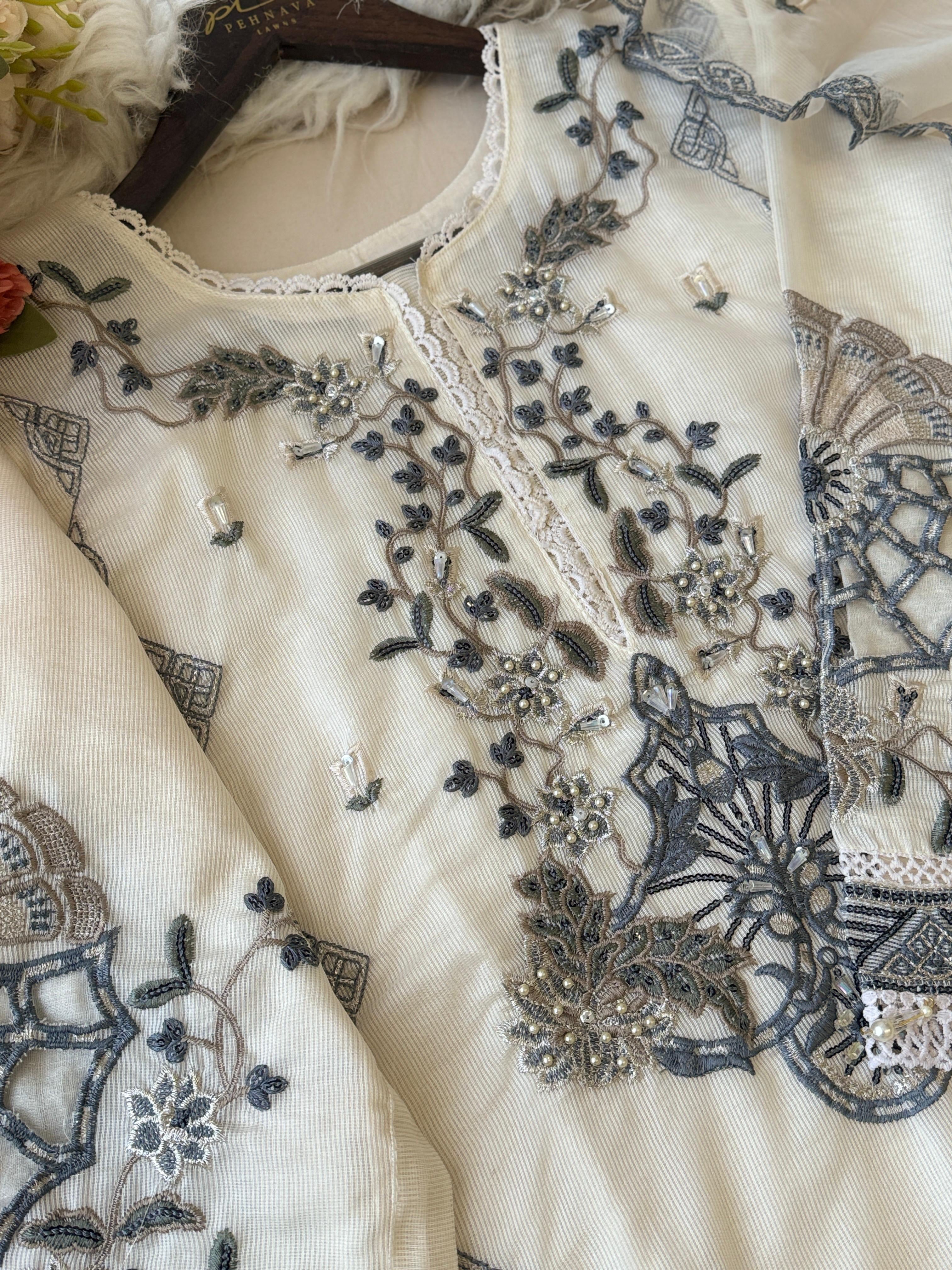 Embroidered Suit Set 1043
