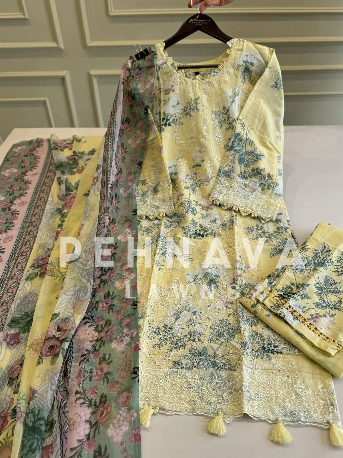 Traditional Embroidery Detailed Suit-3 - Pehnava Lawns