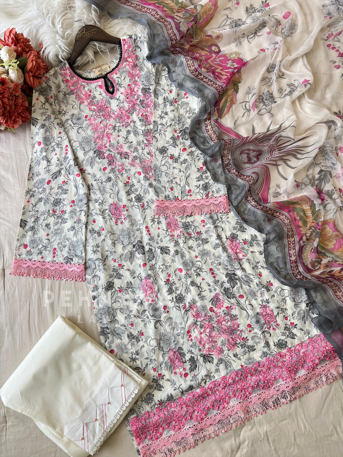 Printed Embroidered Cotton Set 4004