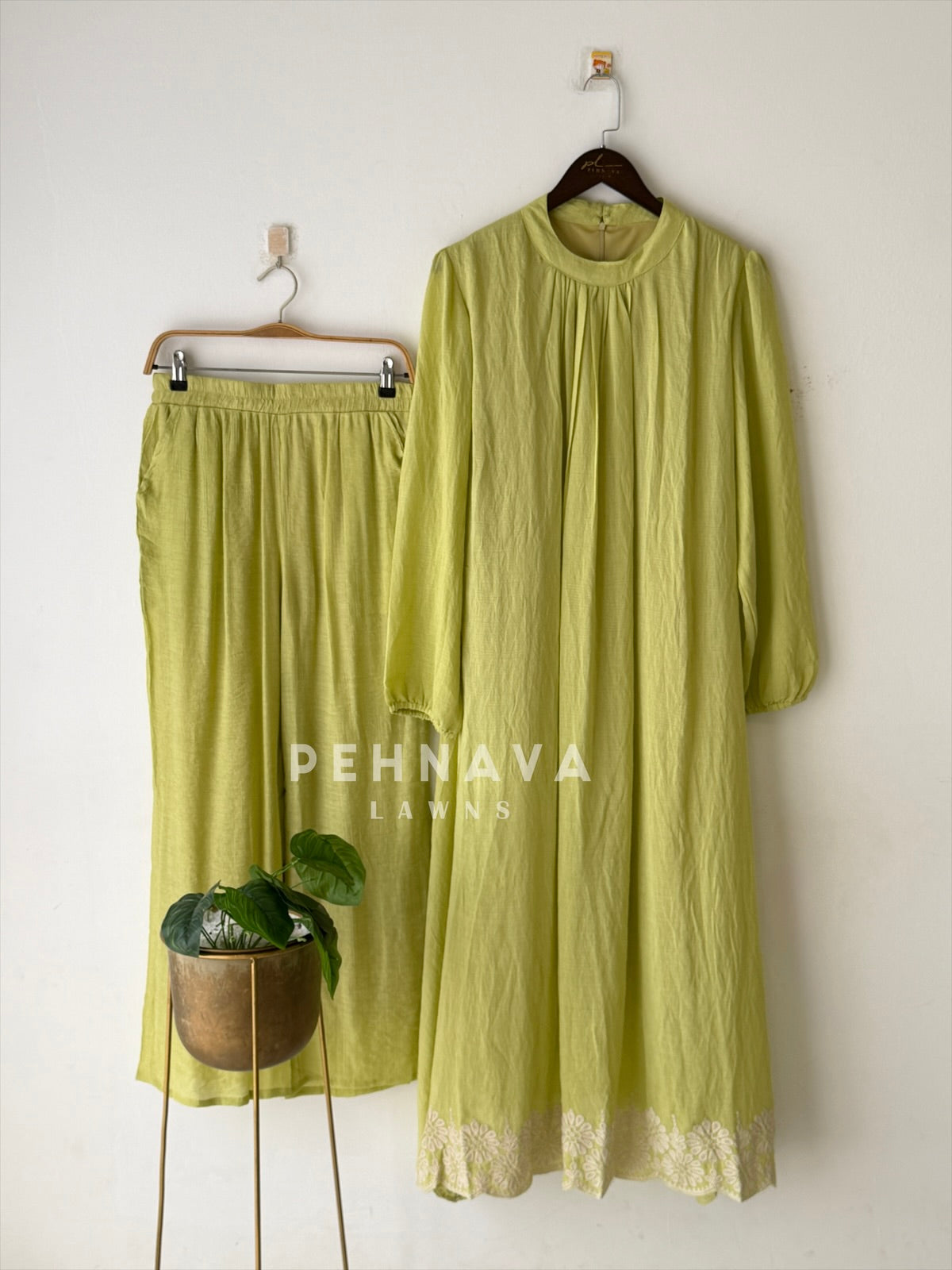 Halter Pleated Neck Co-ord Set-SN5173