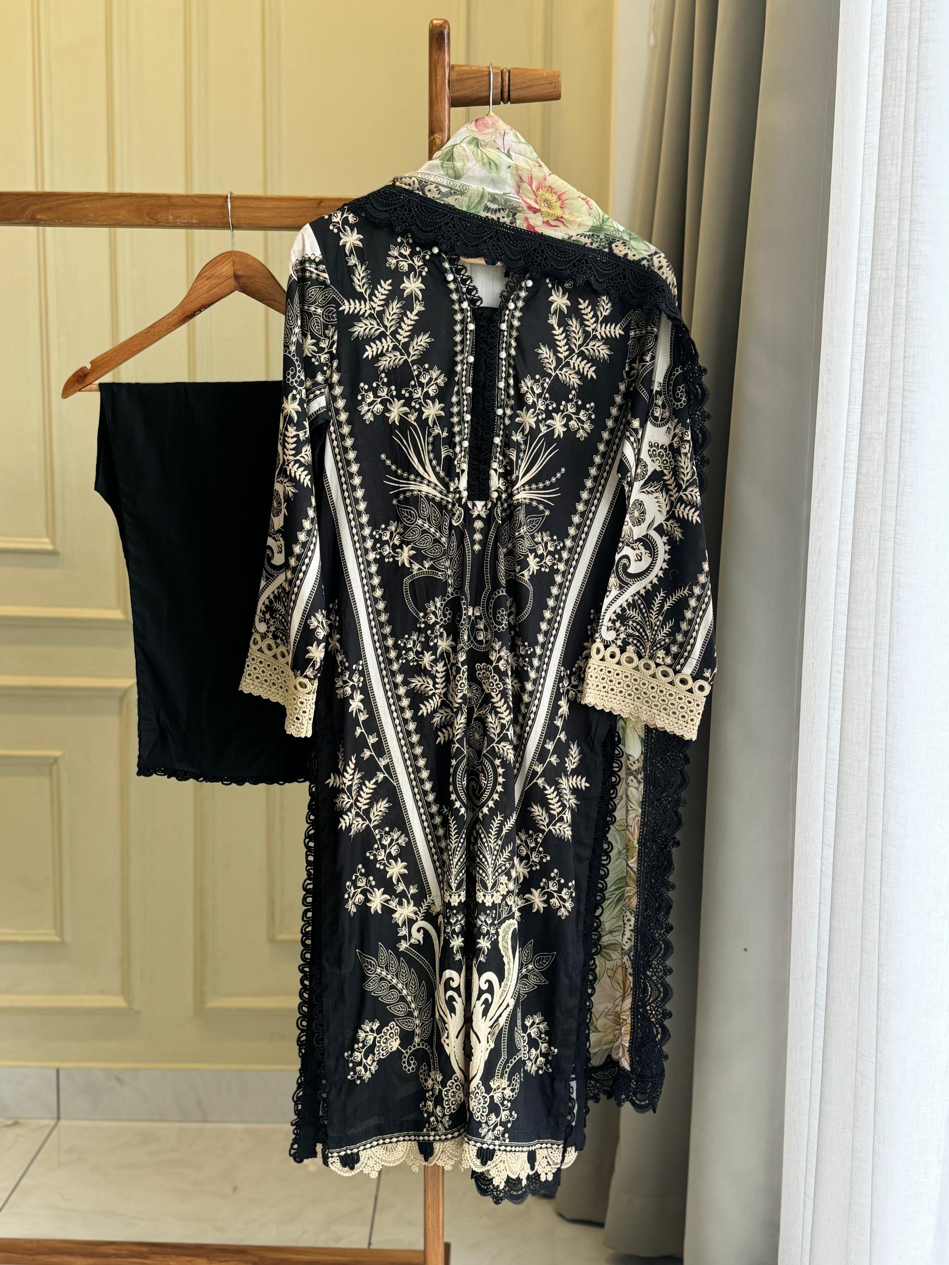Casual Fit Lawn Suit- 08917