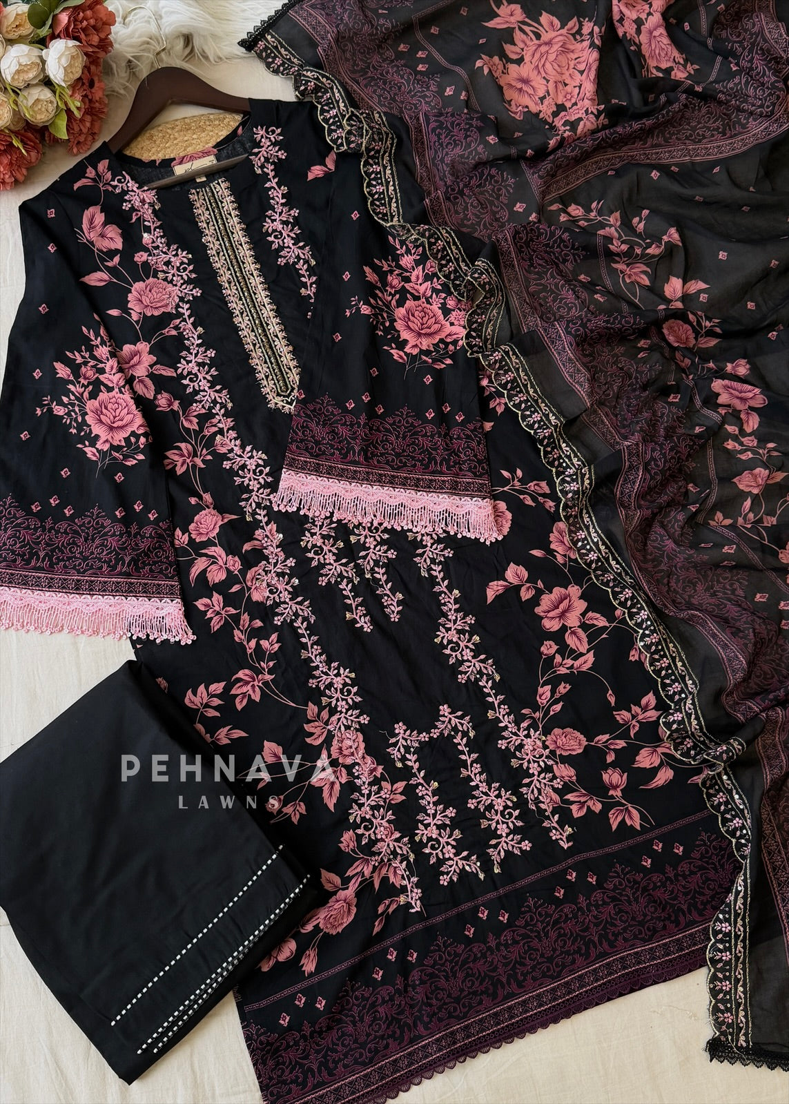 Signature Embroidered lawn Unstitched Suit 3648