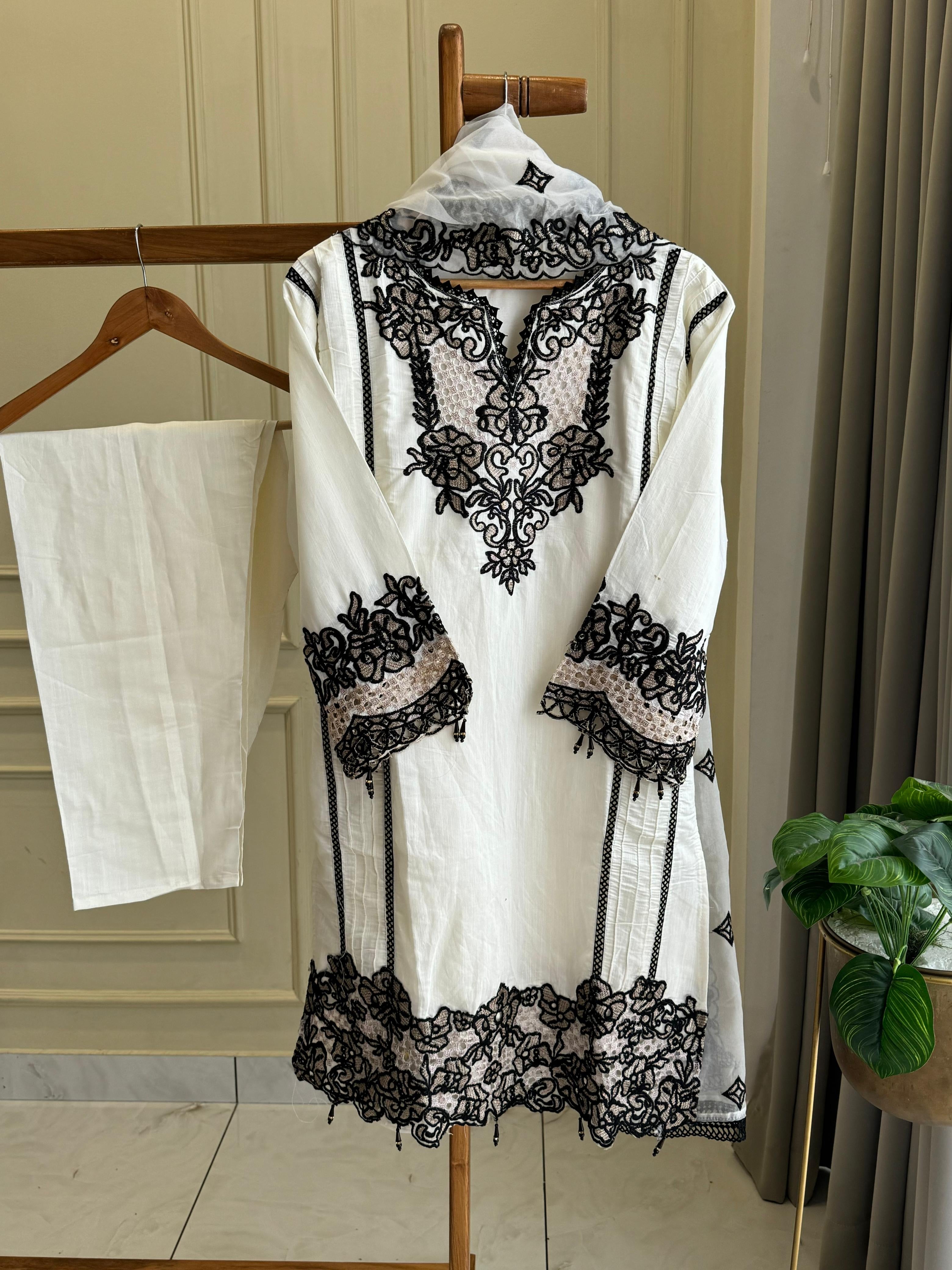Lace Trimmed Tunic Salwar