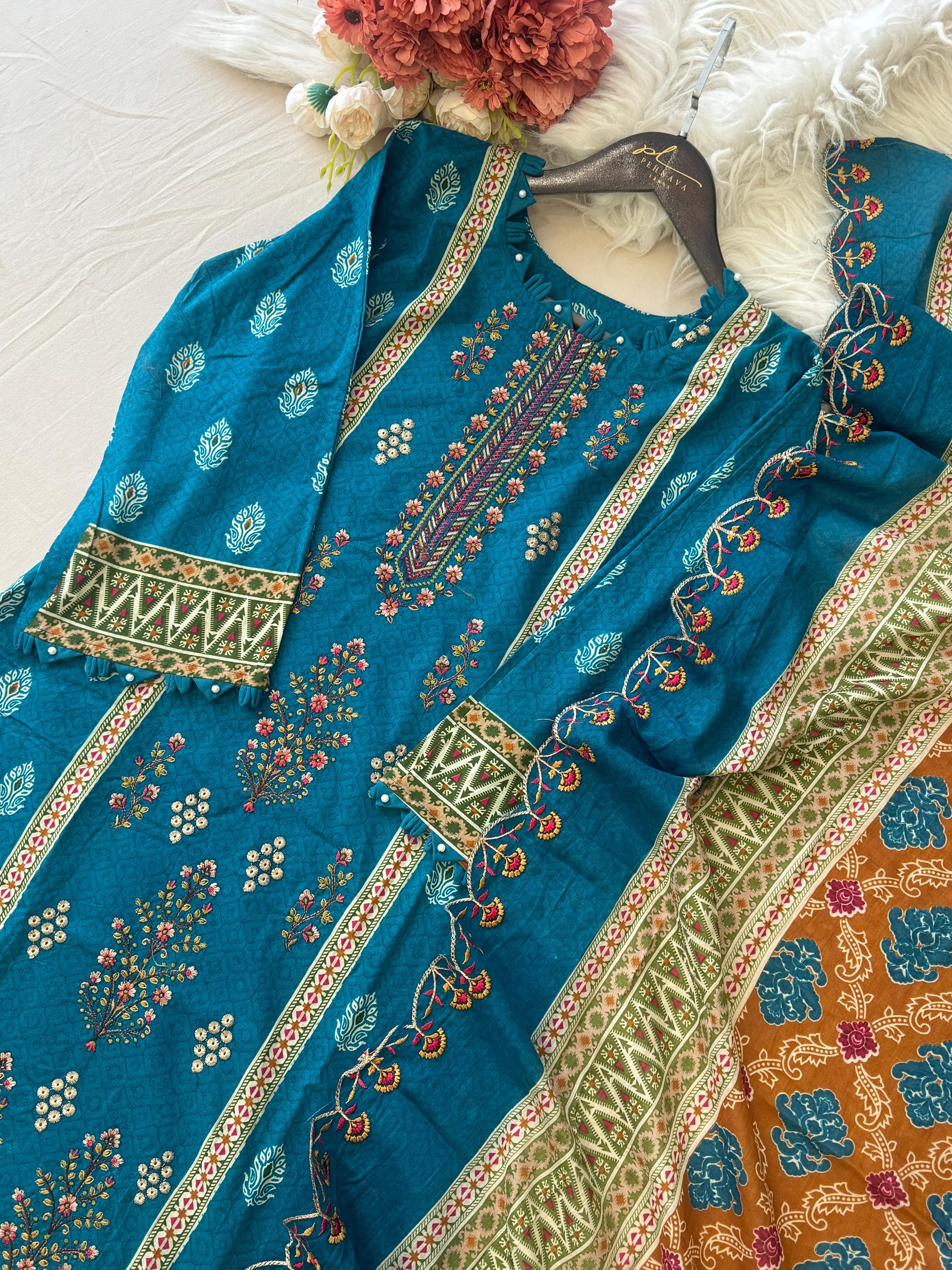 Casual Embroidered Pakistani Suit-8