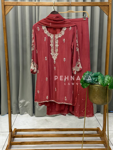 Premium Handworked Chinnon Ensemble 8769