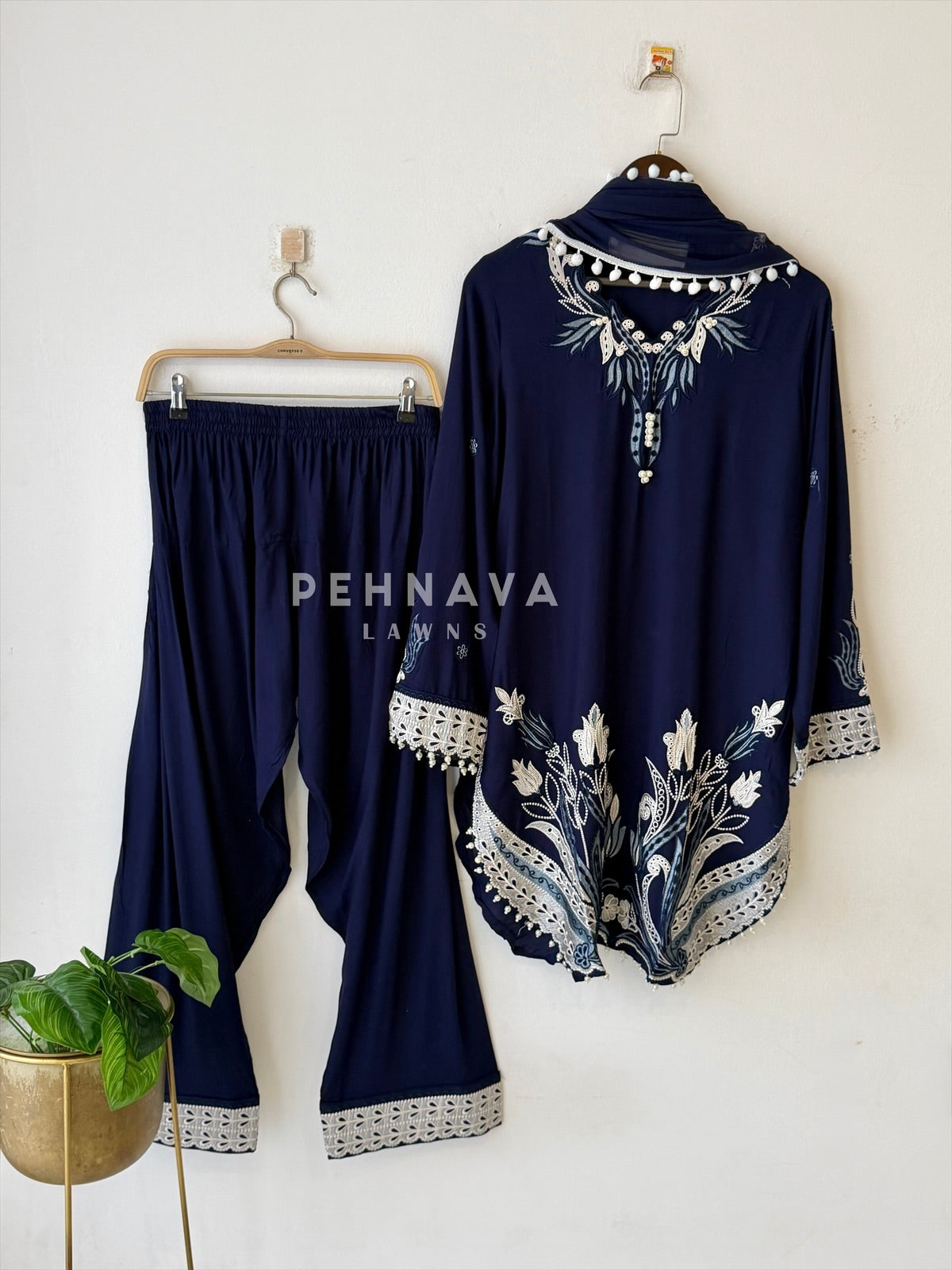 Floral Embroidered Farshi Salwar 401