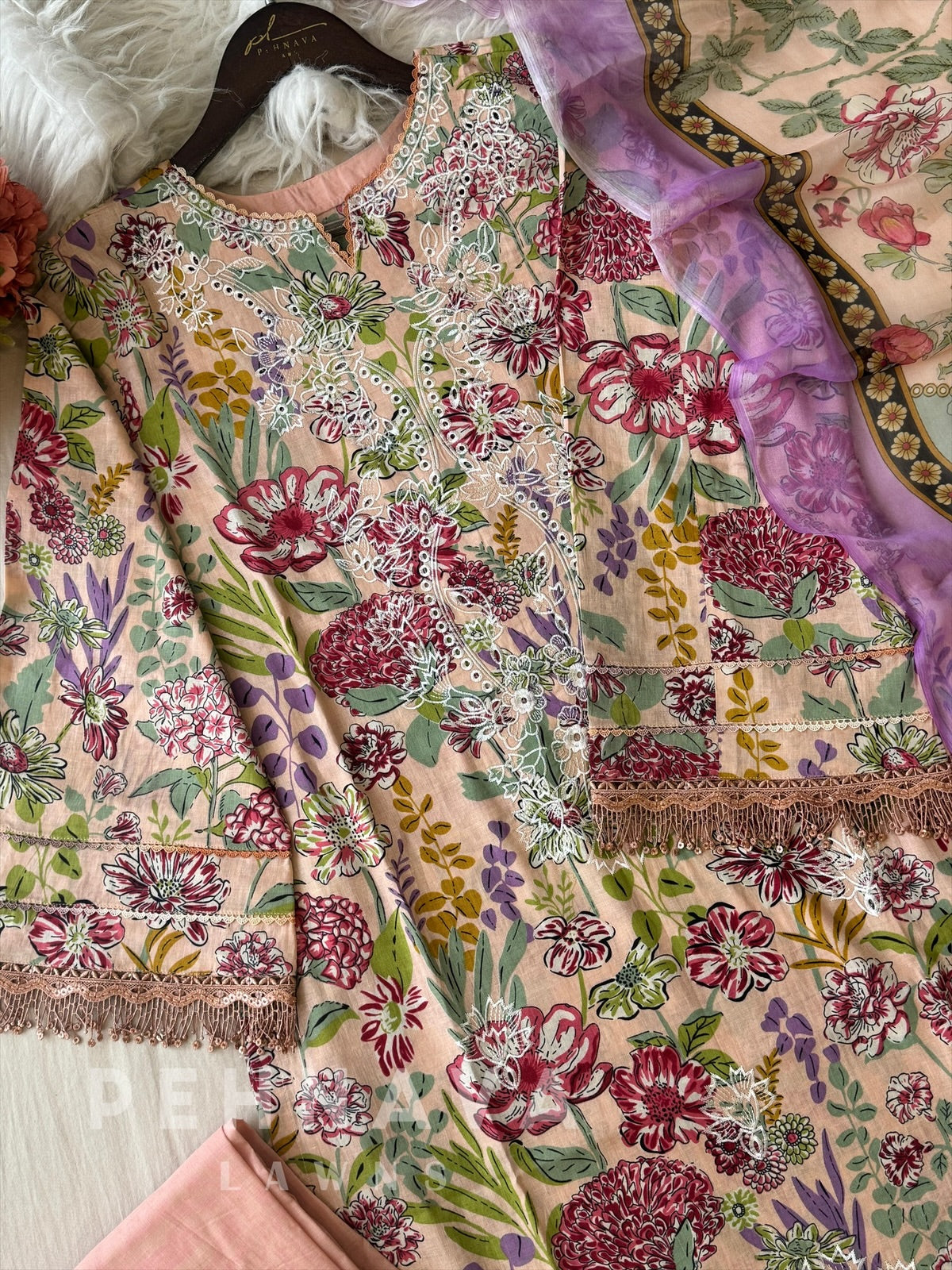 Pink Floral Lawn Collection-AZ-1407 - Pehnava Lawns