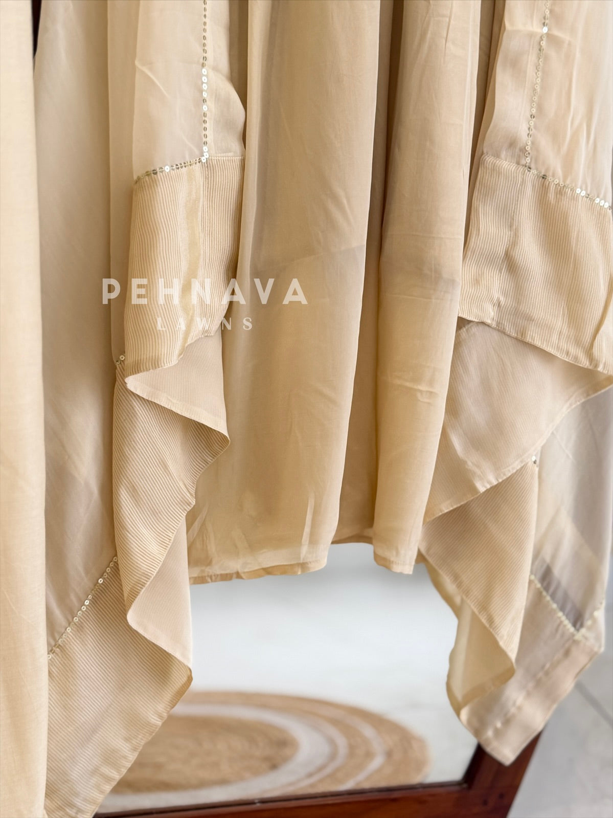 Handworked Tissue Yoke Detailed Ensemble