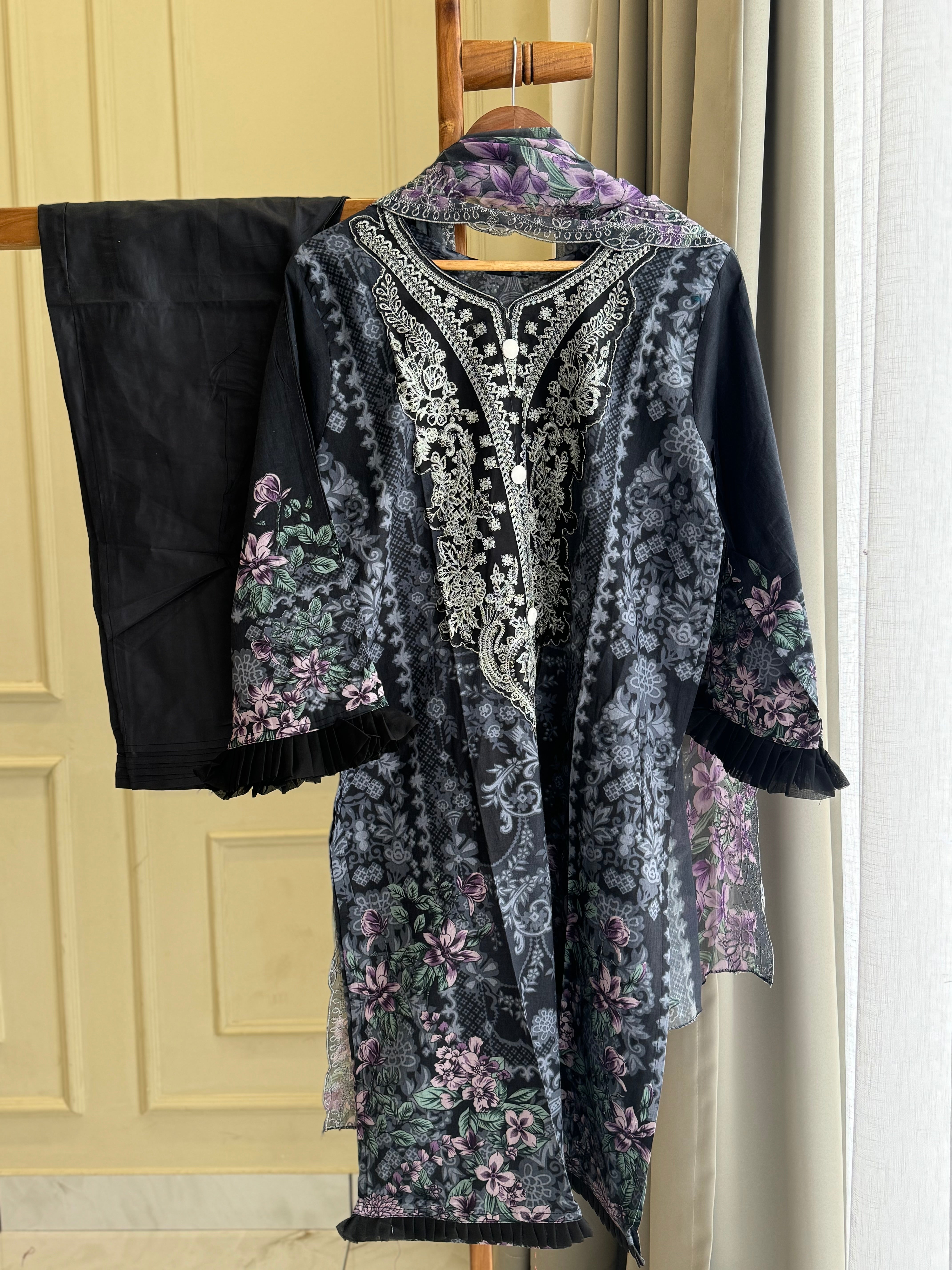 Pakistani printed suit ft-Cutwork embroidered dupatta-05