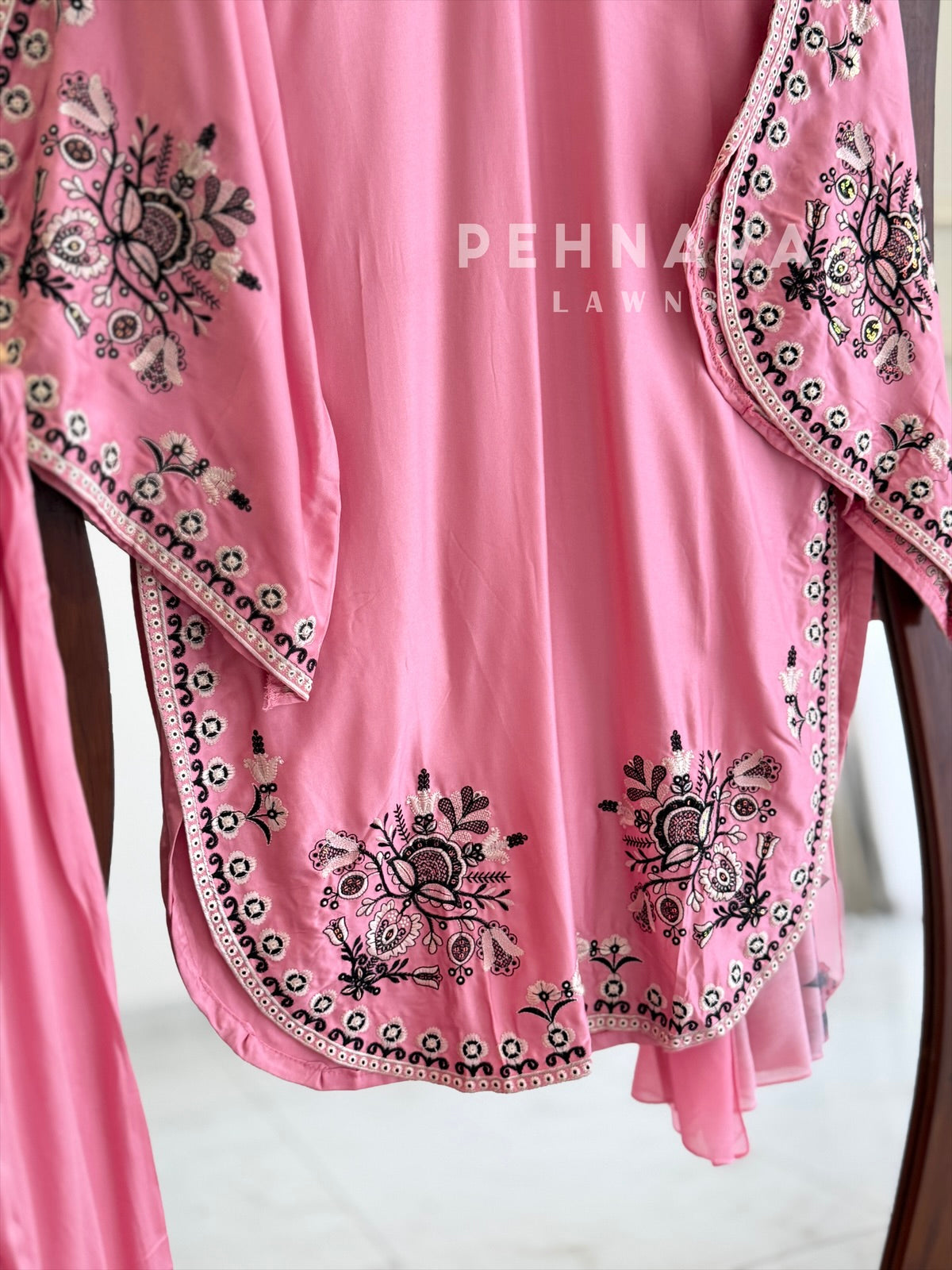 Floral Embroidered Farshi Salwar 1067