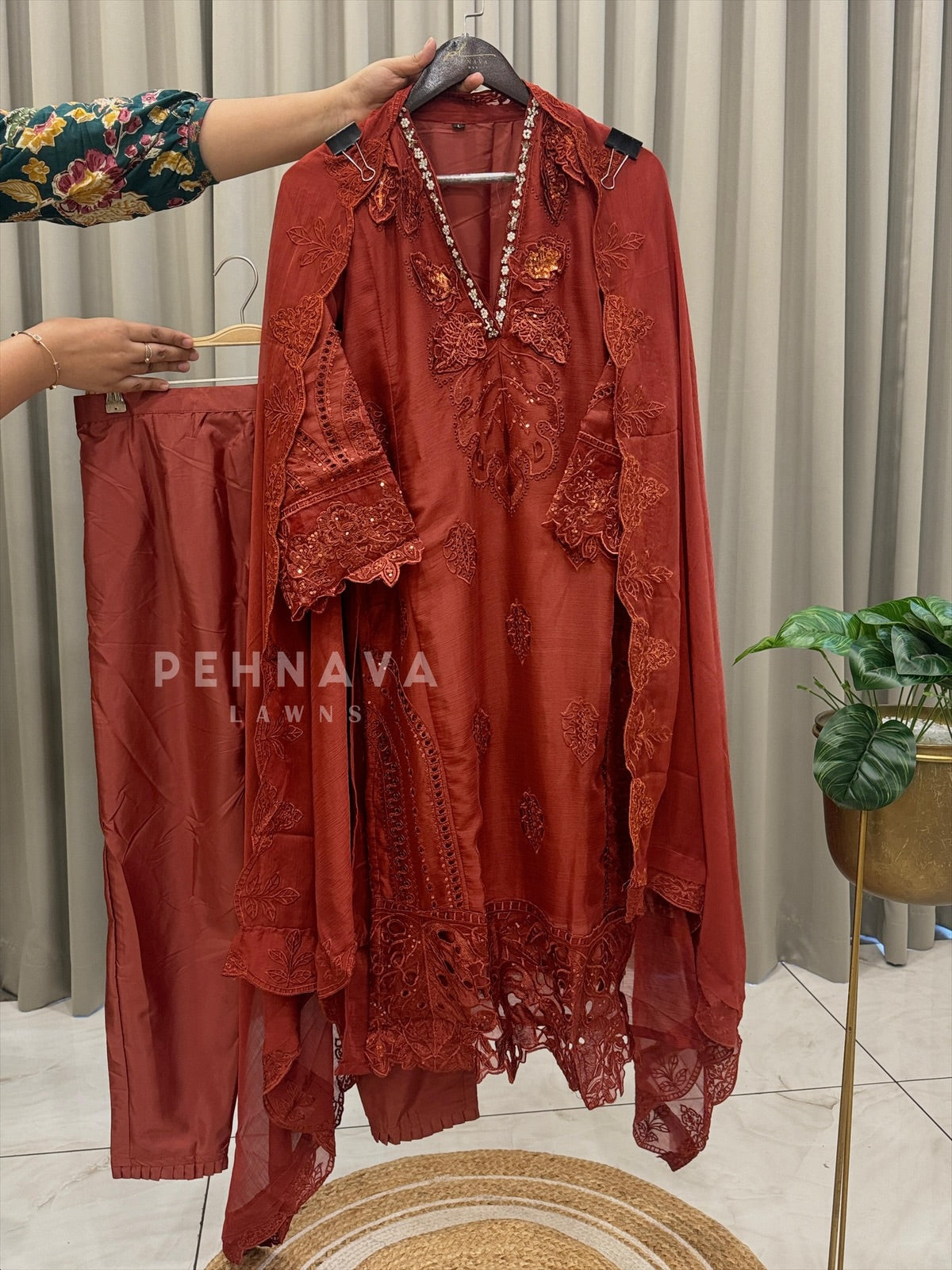 Cut work Ready to Wear suit-5561 - Pehnava Lawns