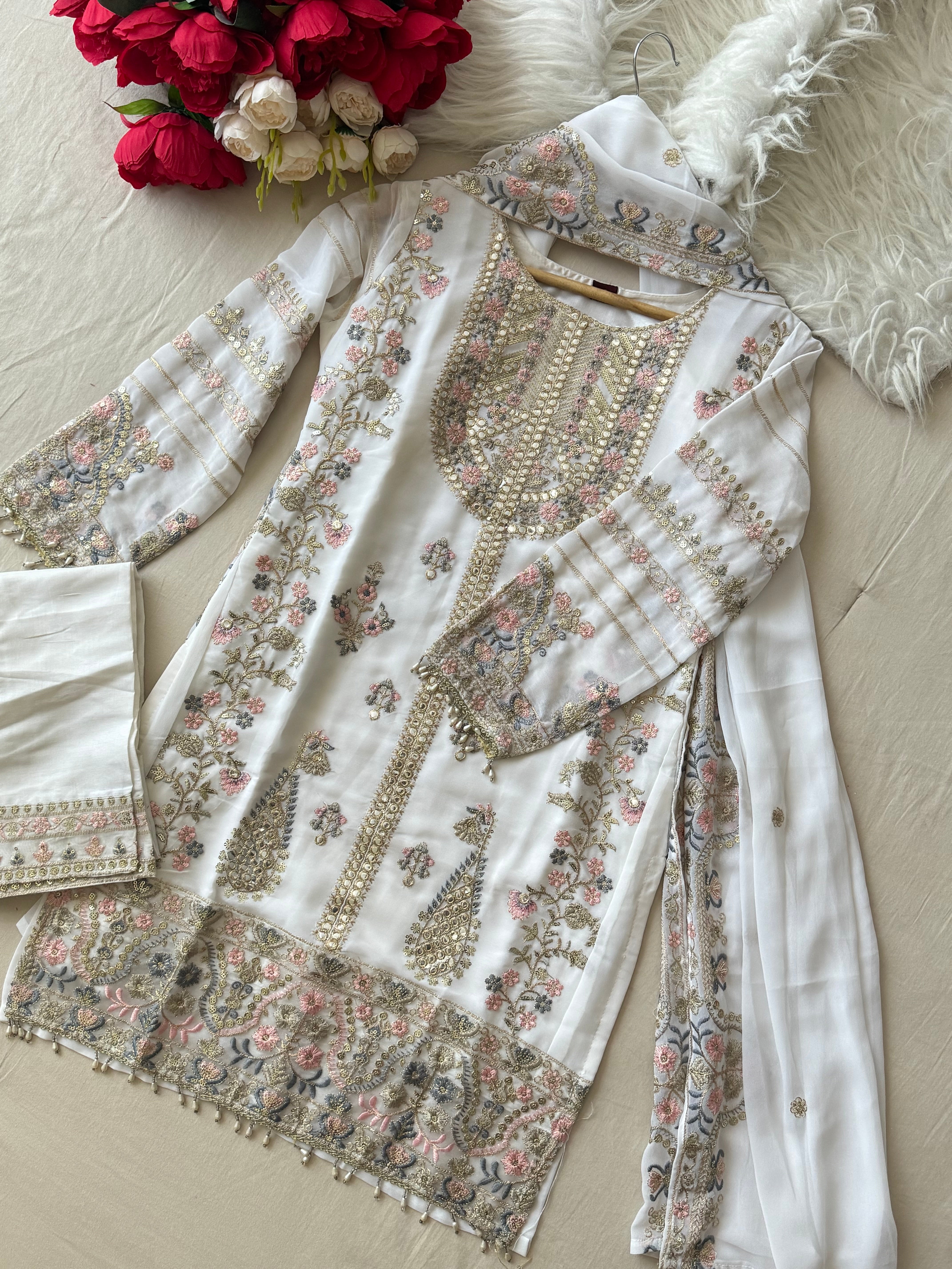 Teenagers– Ready to Wear Georgette suit 1022