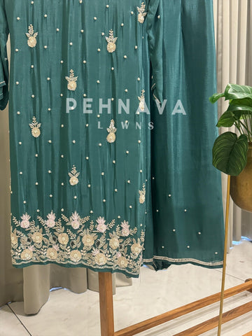 Classic Handcrafted Kurta Set - Pehnava Lawns