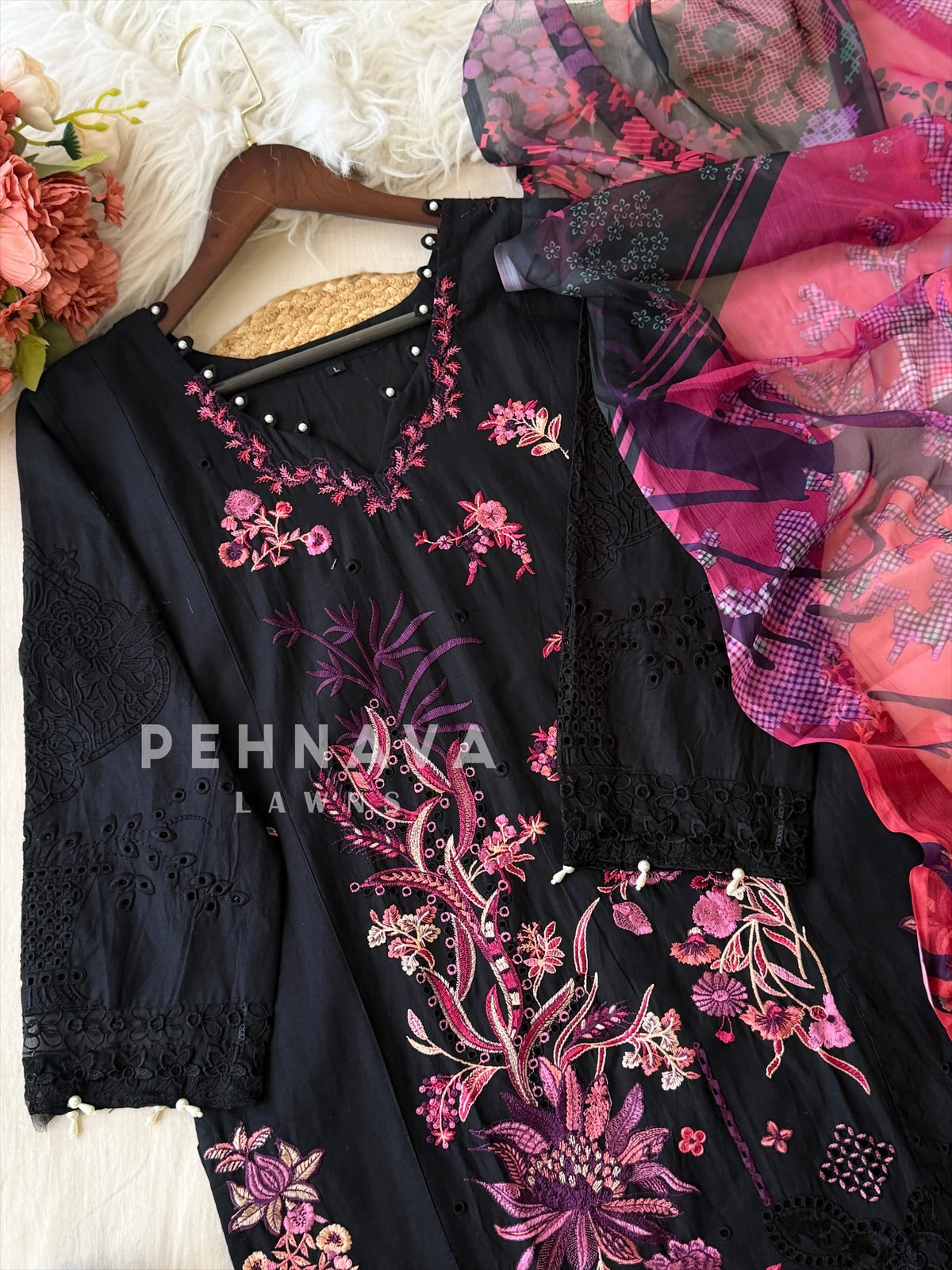 Floral Embroidered Suit Set 1664