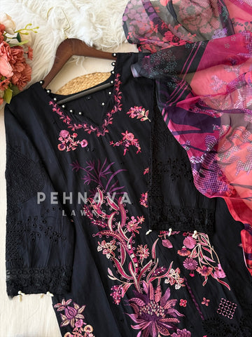 Floral Embroidered Suit Set 1664