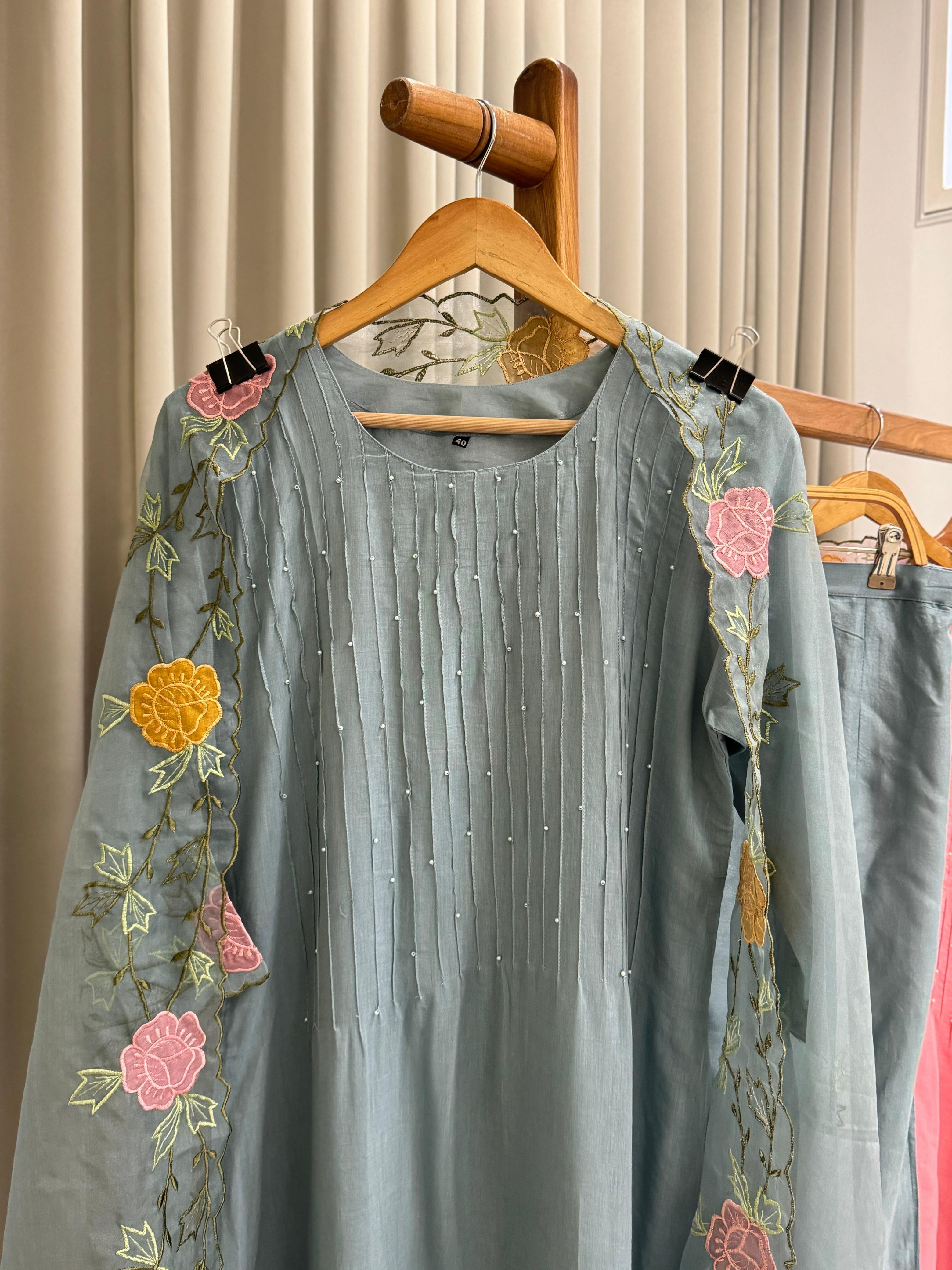 Mul-Cotton Pin-tucks suit- 6399