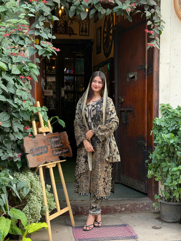 Floral Printed Ethnic Pak-Suit Ft. Chiffon/Cotton Dupatta-224 - Pehnava Lawns