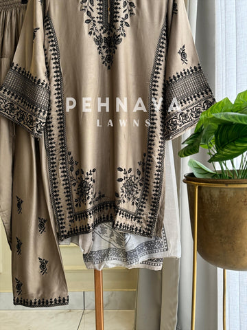 Minimal Embroidered Rayon Ethnic Set