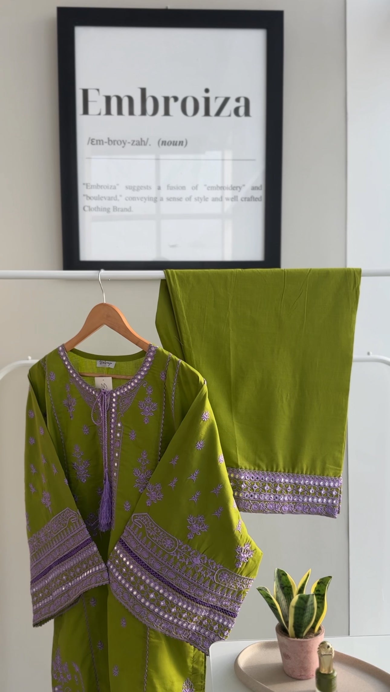 Embroiza Pakistani Modern Two Piece Suit-Matcha