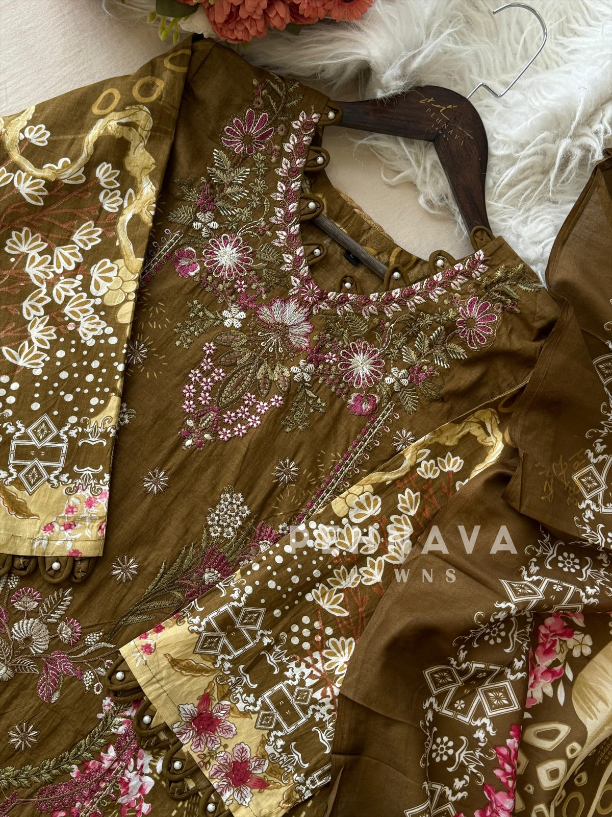 Floral Embroidered Cotton Suit-4107 - Pehnava Lawns