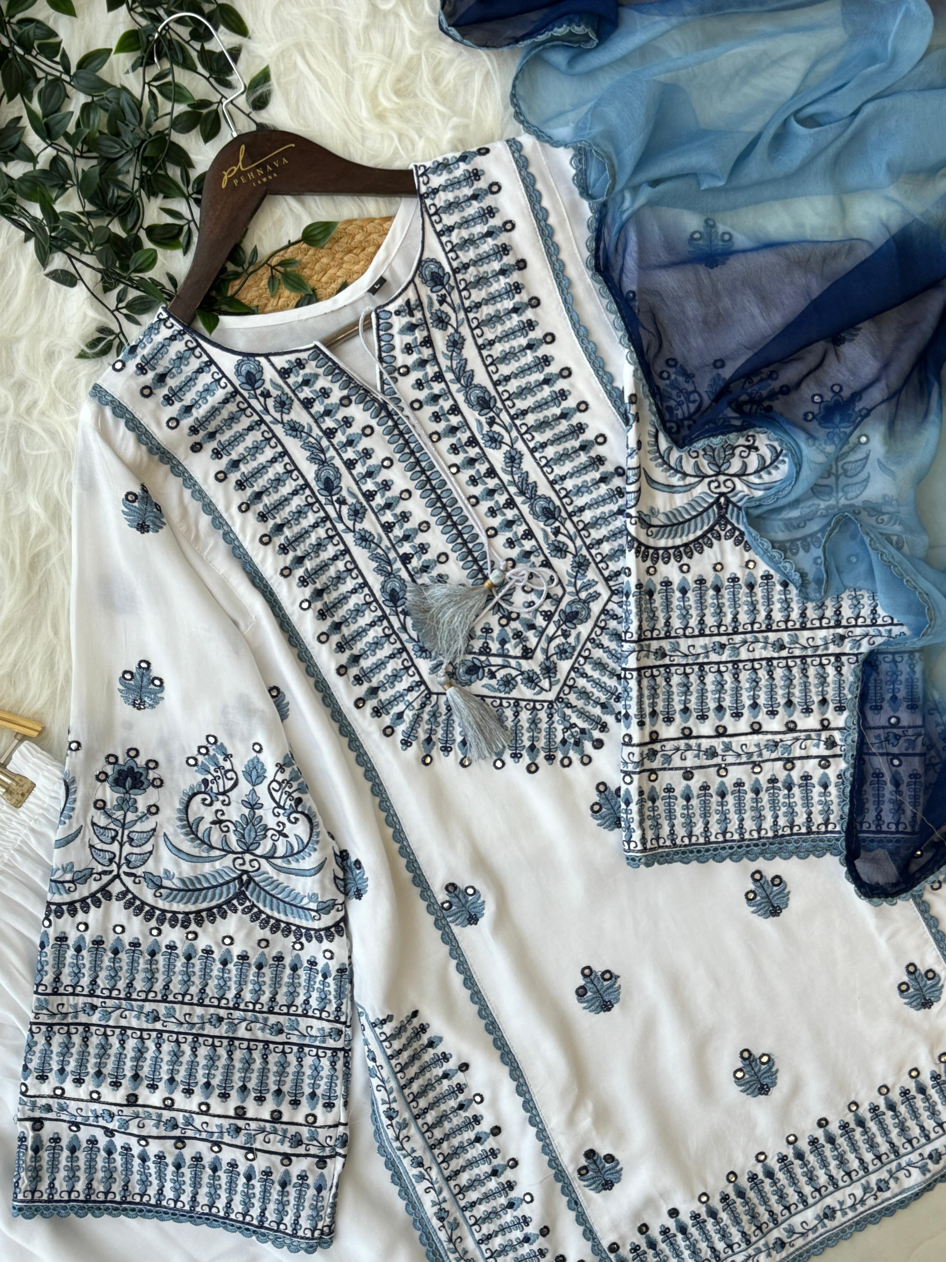 Trendy Black & White Farshi Salwar