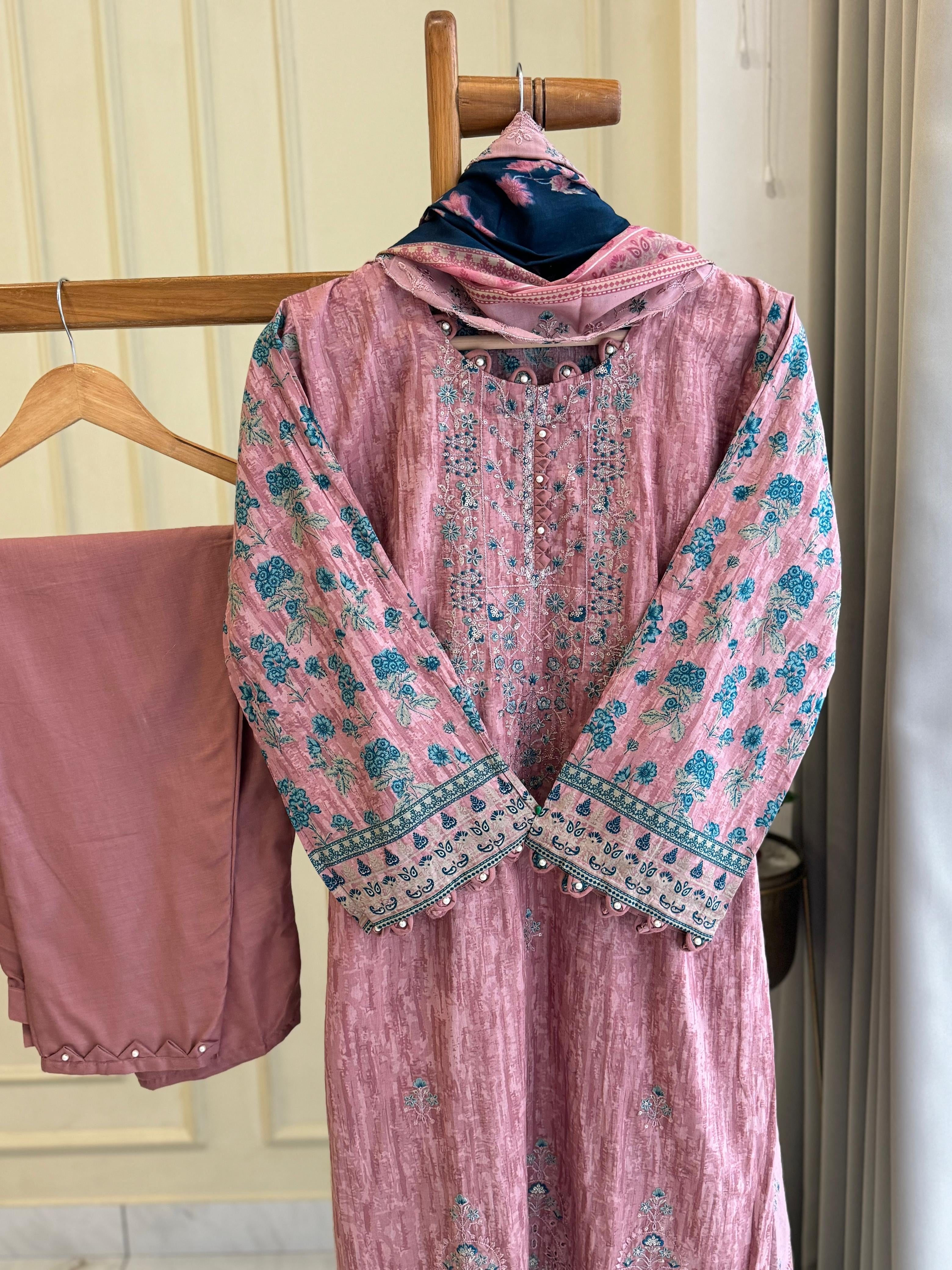 New Stylish Pakistani Salwar-4