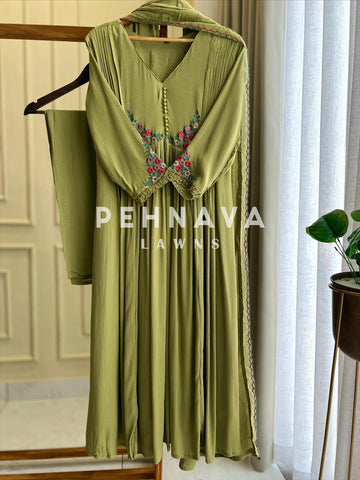 Flowy Rayon Crush Suit - Pehnava Lawns