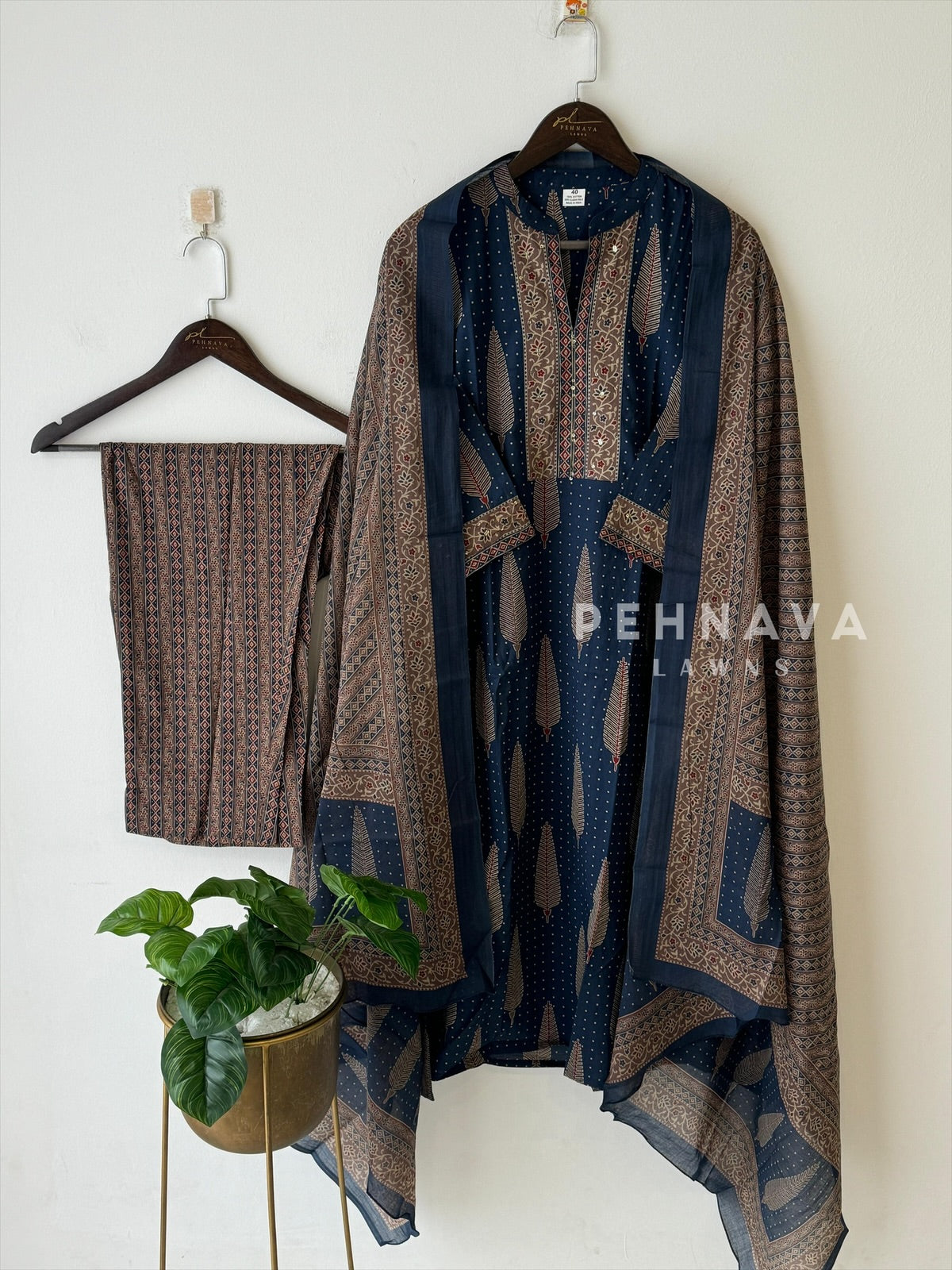 Classic Work Print Suit-No.11/3 - Pehnava Lawns