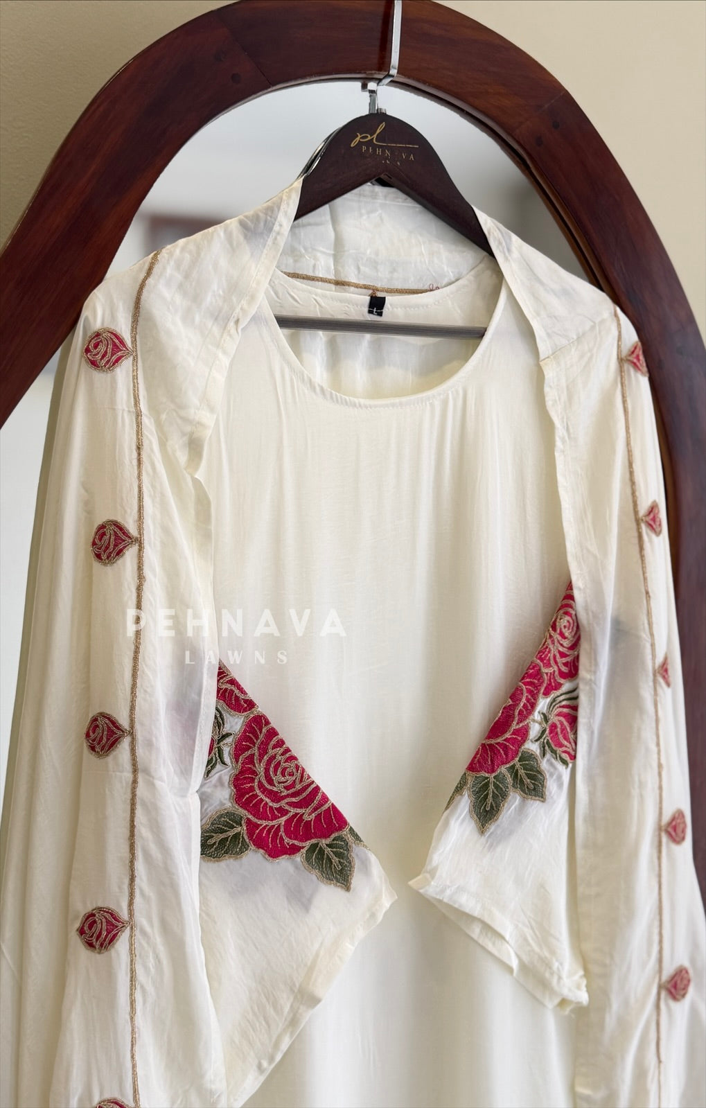 Floral Embroidered Suit4736 RR252