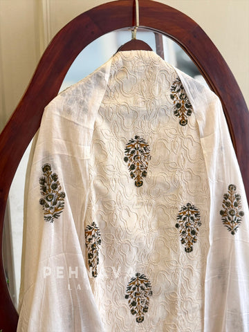 Thread Embroidered Unstitched Suit