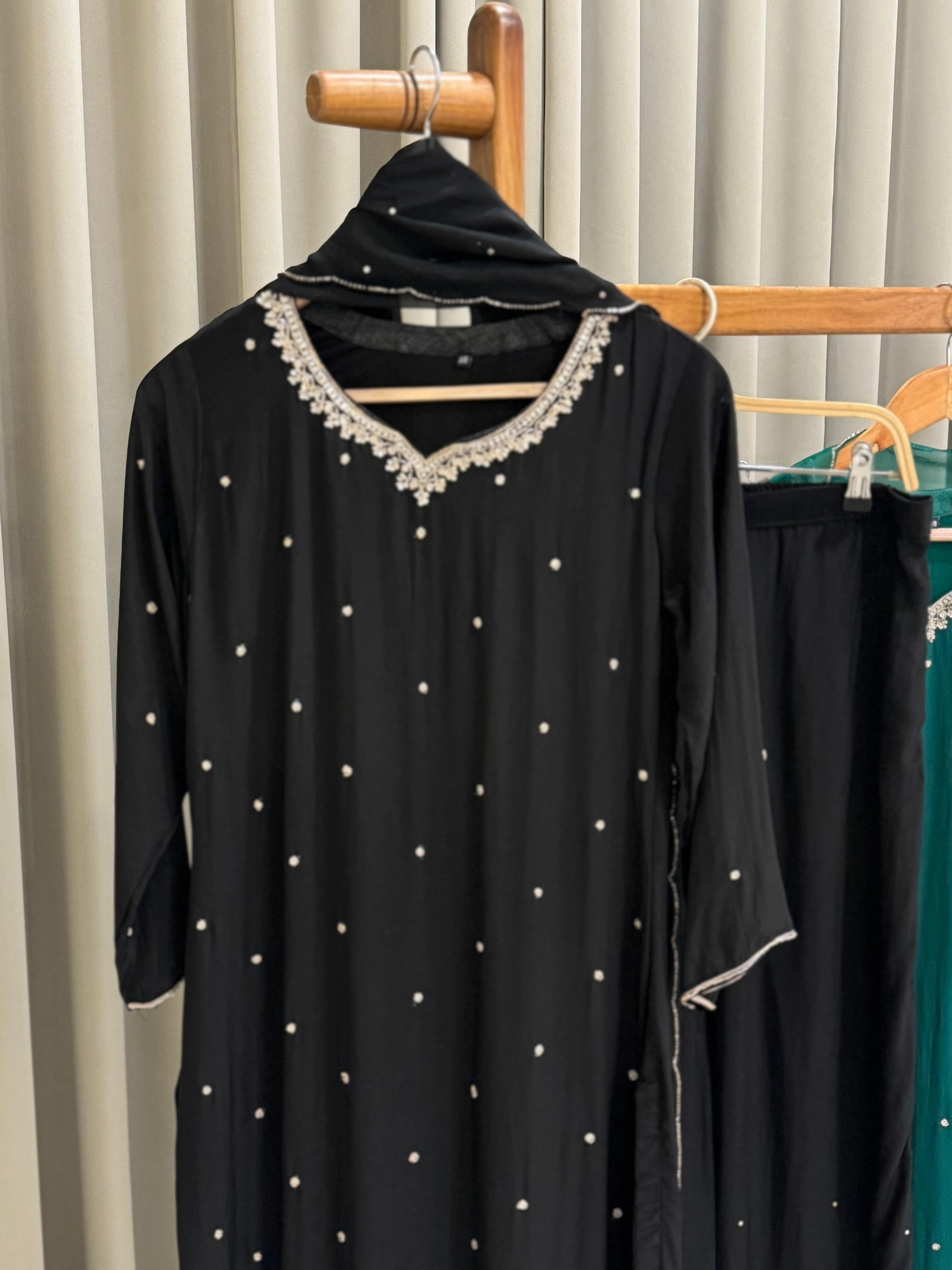 Handworked Premium Ready to wear suit with Neck detailings