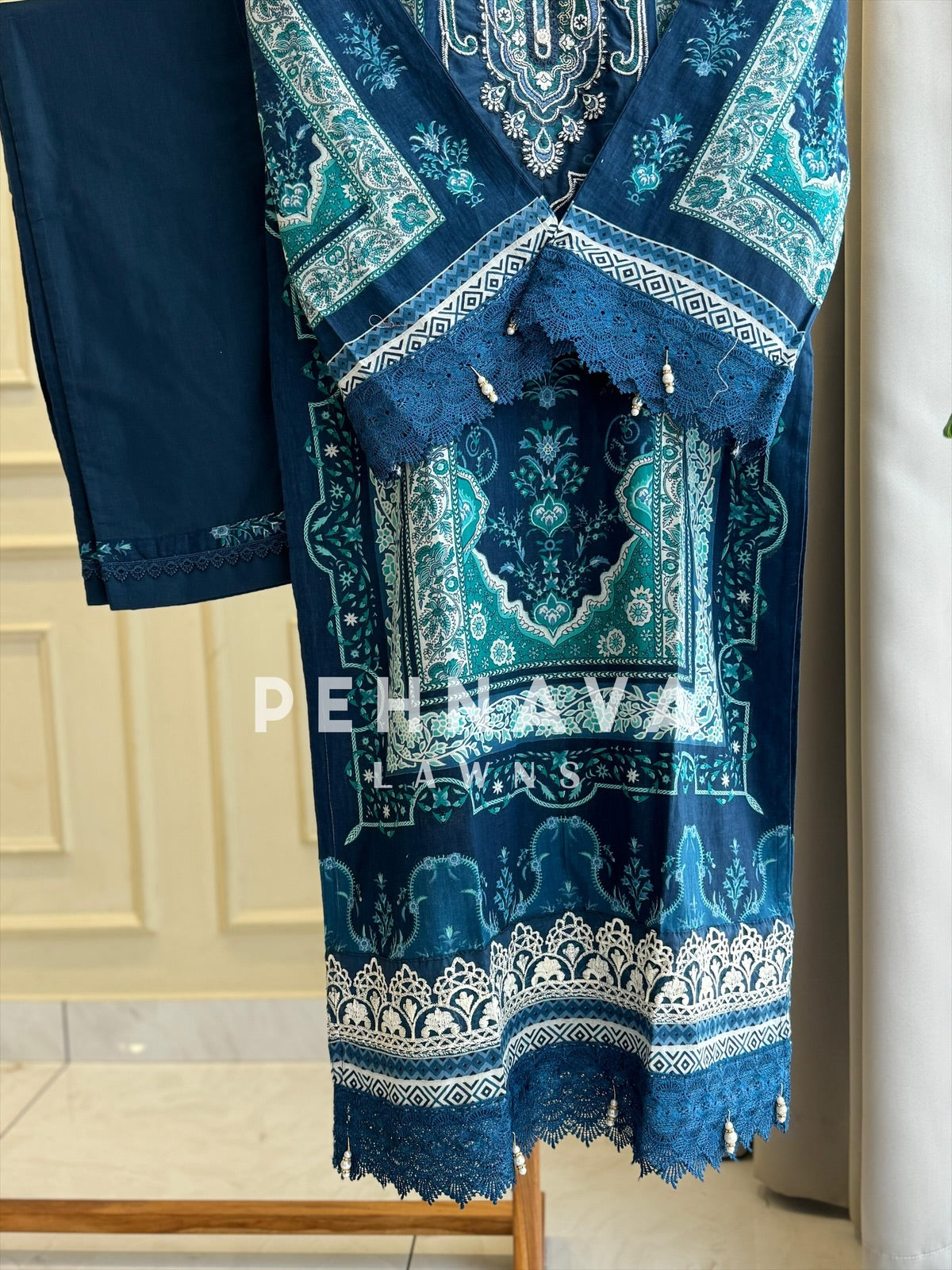 Classic Pakistani Lawn Suit