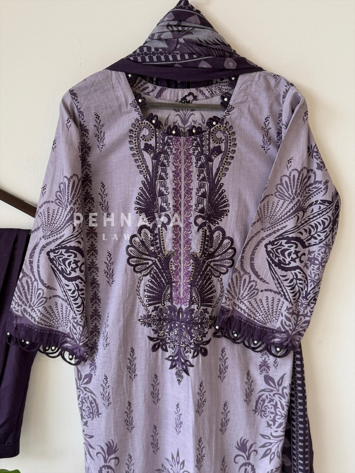 Regular Stitched Suit-1801 - Pehnava Lawns