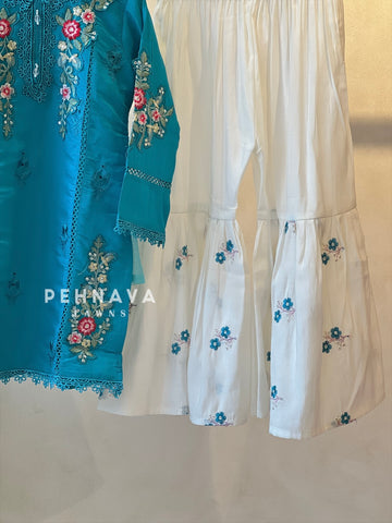 Kids sharara party wear -ready to wear-25-22 - Pehnava Lawns