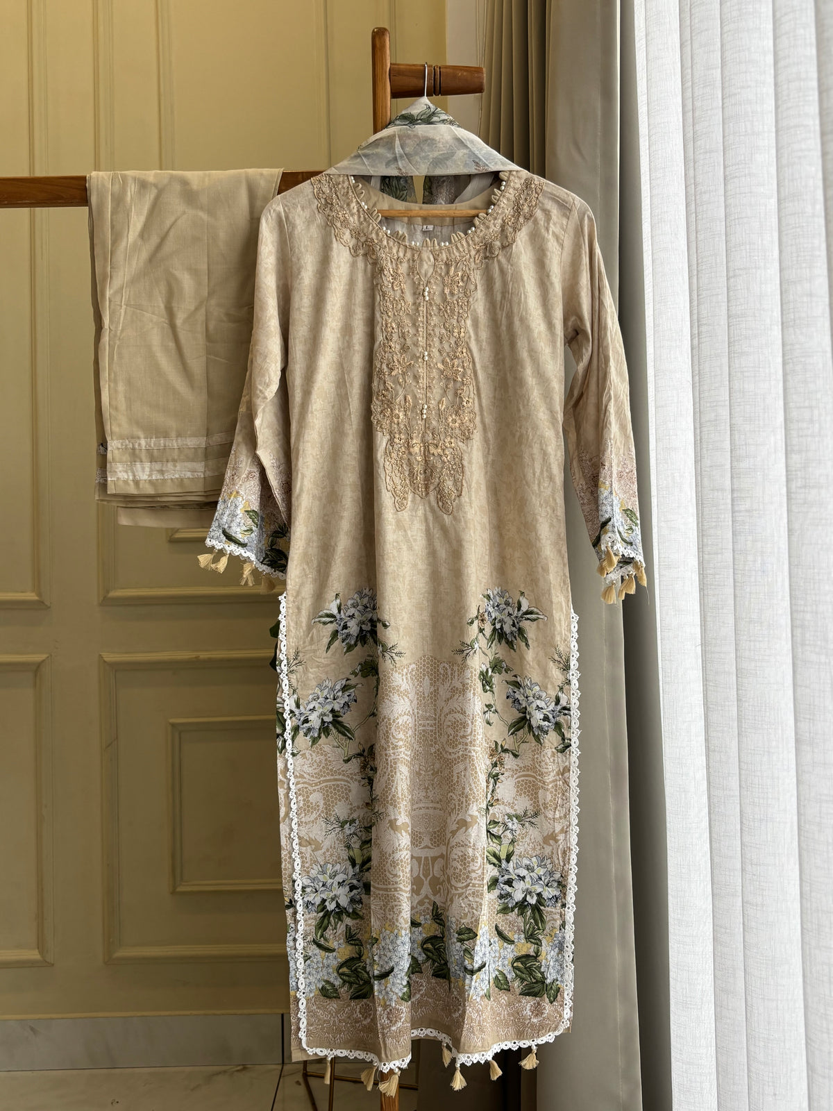 Floral Printed Pak-Suit-003