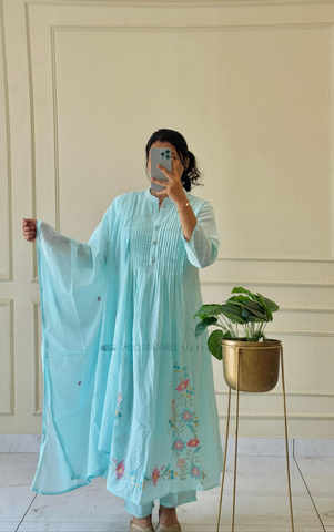 Pure Mul Cotton pleated slitted A-line suit