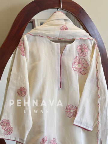 Floral Embroidered Suit Set-2044