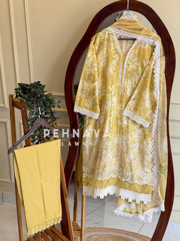Signature Printed Lawn Stitched Suit-4840