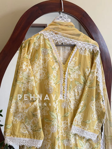 Signature Printed Lawn Stitched Suit-4840