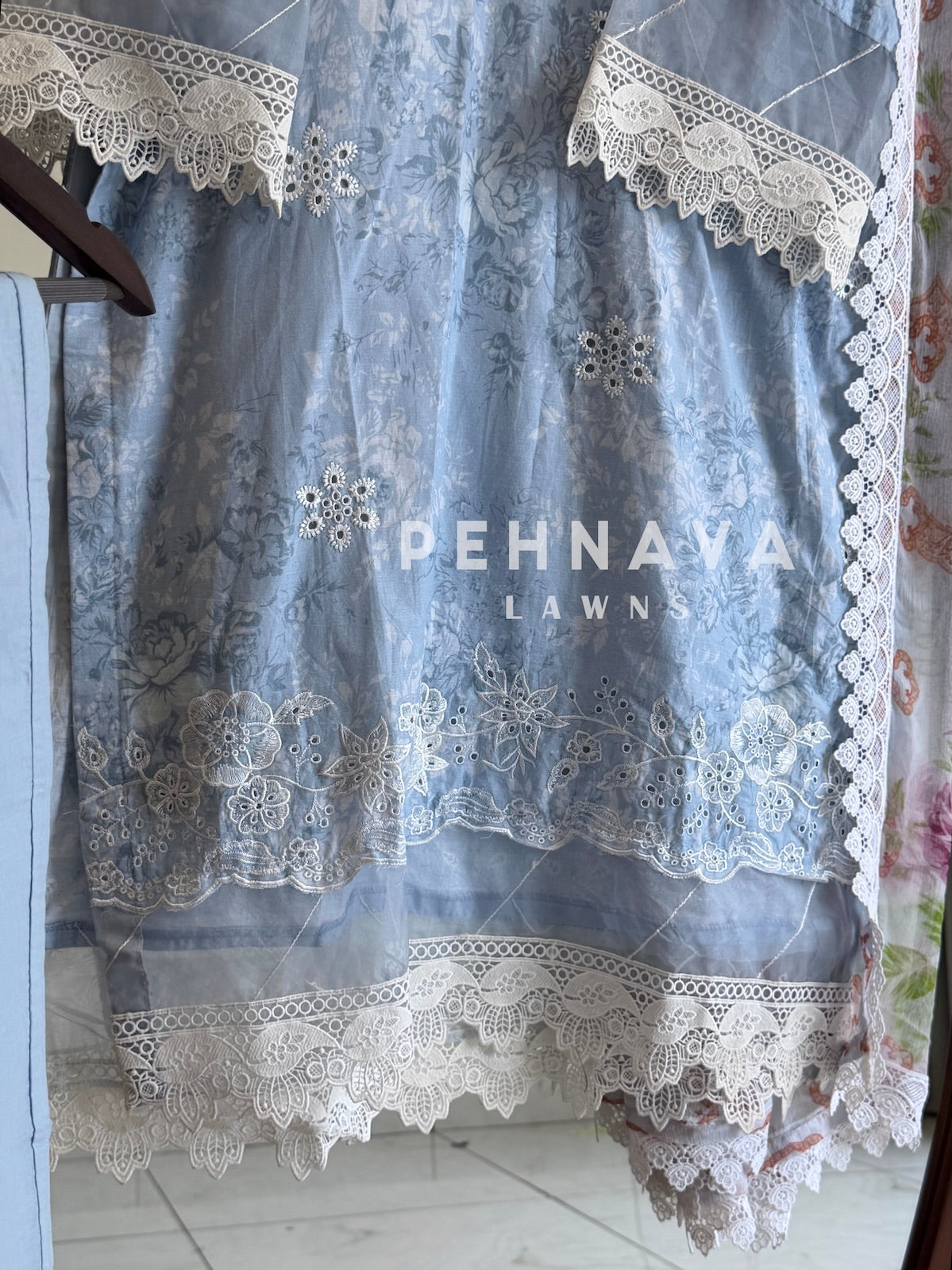 Signature Printed Lawn Stitched Suit-4840